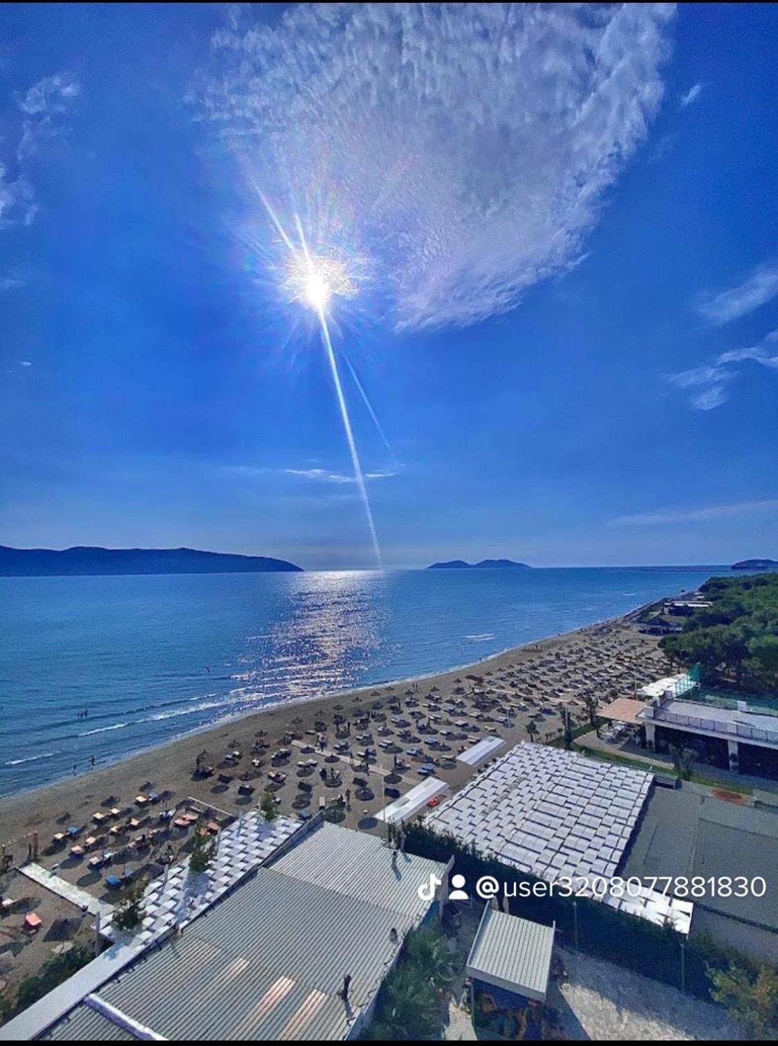 Oasis Residence Vlorë 外观 照片
