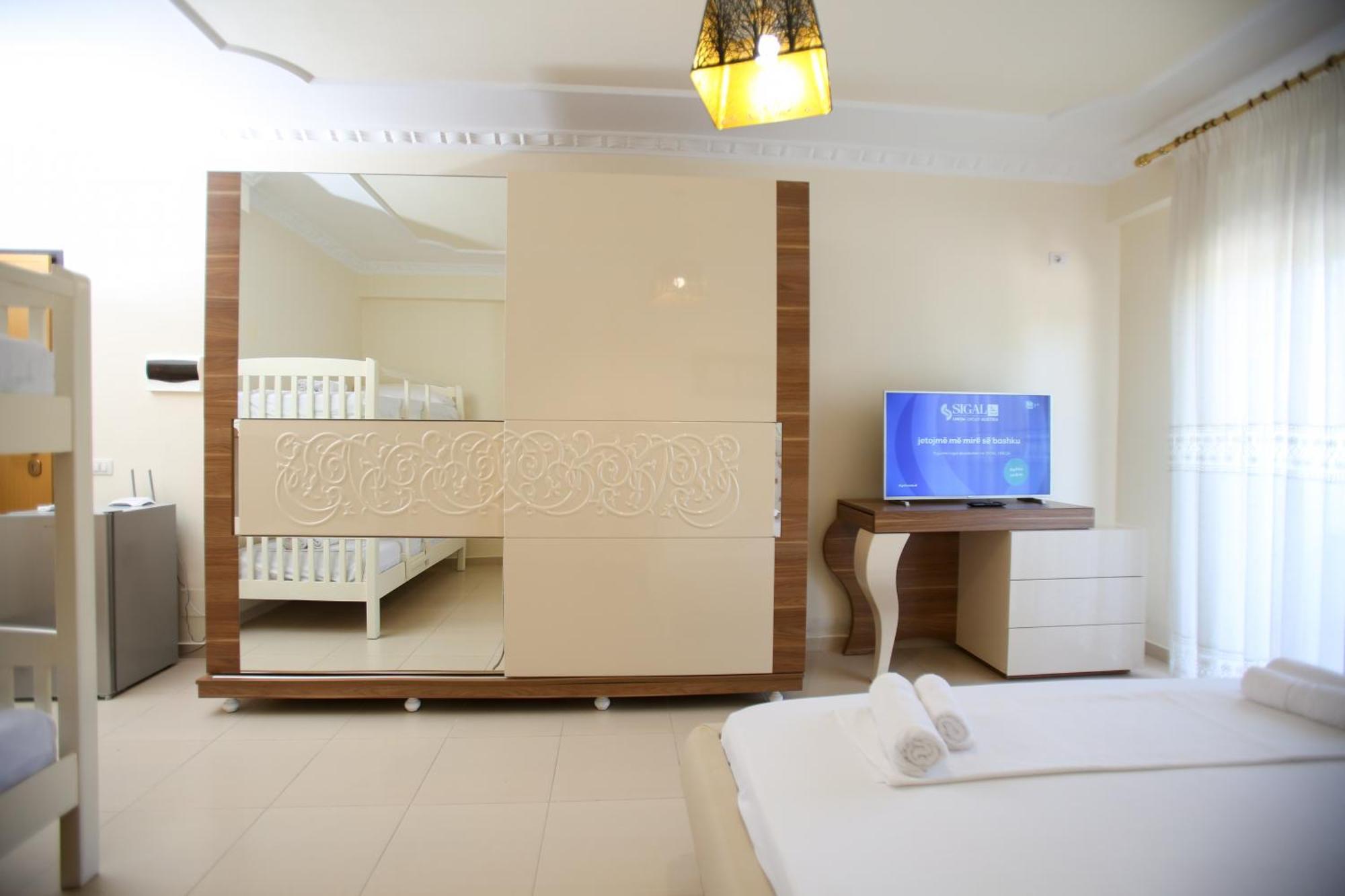 Oasis Residence Vlorë 外观 照片